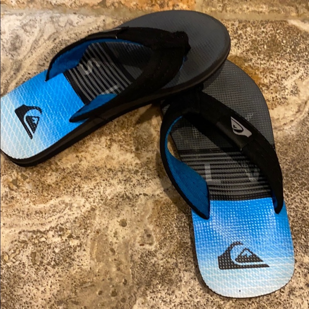 Boys Quicksilver Flip Flops..... $30 EUC
